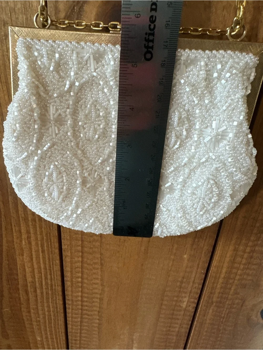 Elegant Vintage white beaded hand bag by La Regale